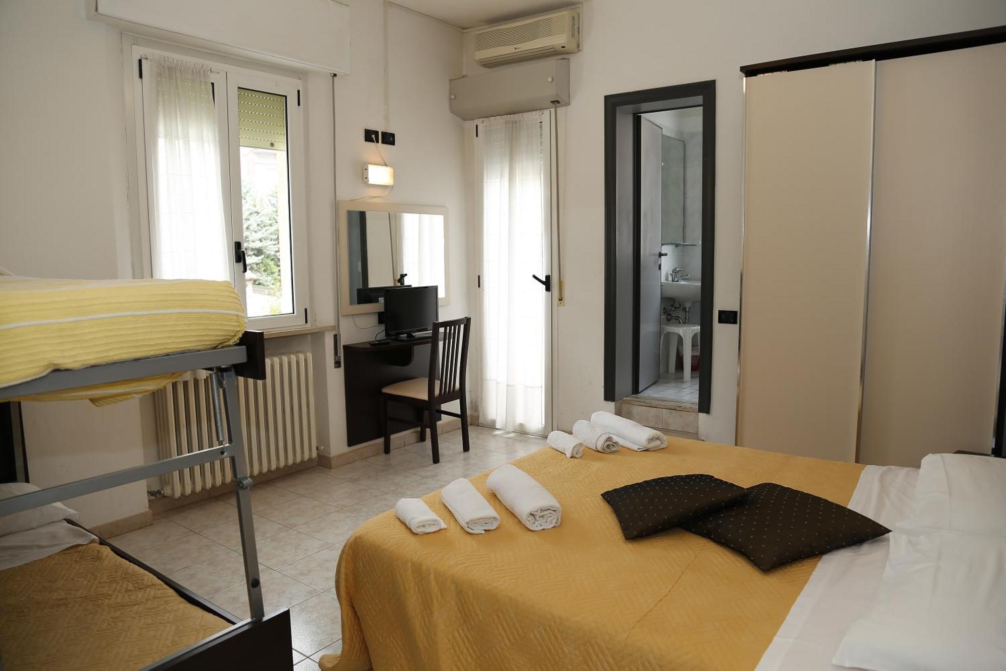 Hotel Villa Dina Ρίμινι Δωμάτιο φωτογραφία