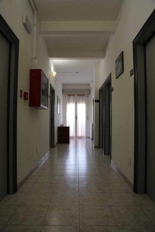 Hotel Villa Dina Ρίμινι Εξωτερικό φωτογραφία
